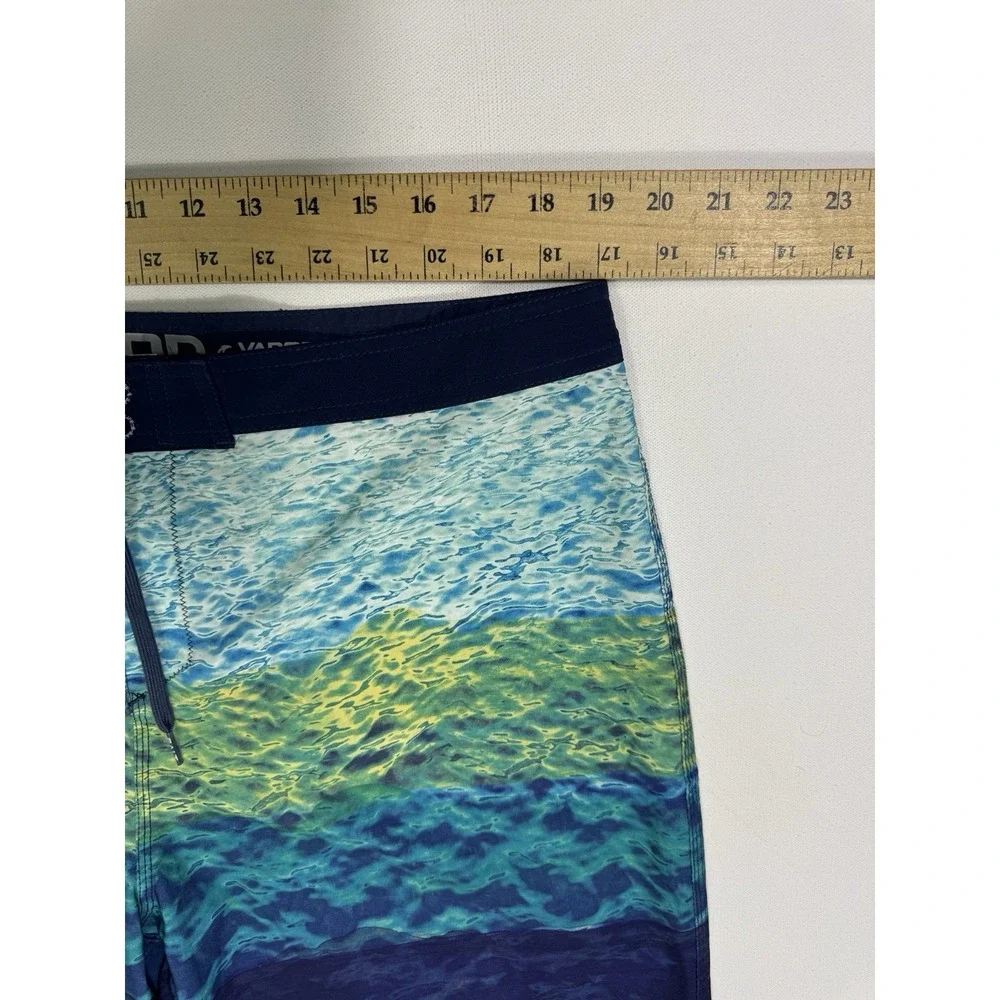 Salt Life SLX-QD Vapor Stretch Board Shorts Mens 38x9.5 Graphic Water Beach Swim